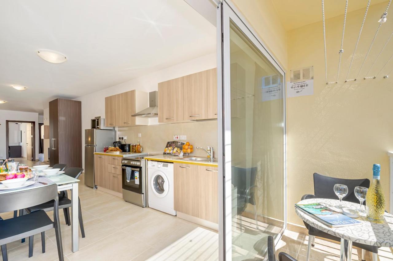 Summer Breeze Comfort Sunny Apartments Close To The Sandy Beaches - By Getawaysmalta 梅利哈 外观 照片