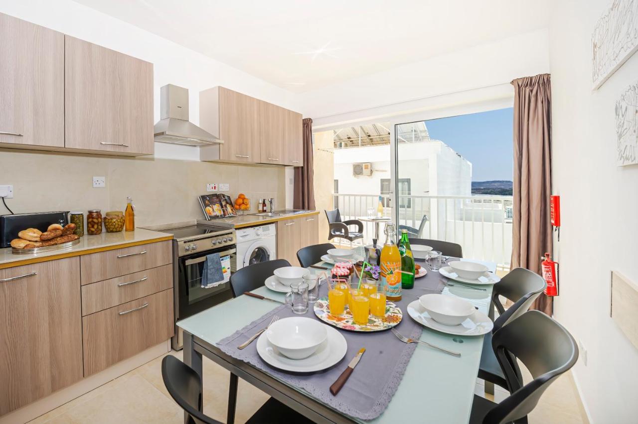 Summer Breeze Comfort Sunny Apartments Close To The Sandy Beaches - By Getawaysmalta 梅利哈 外观 照片