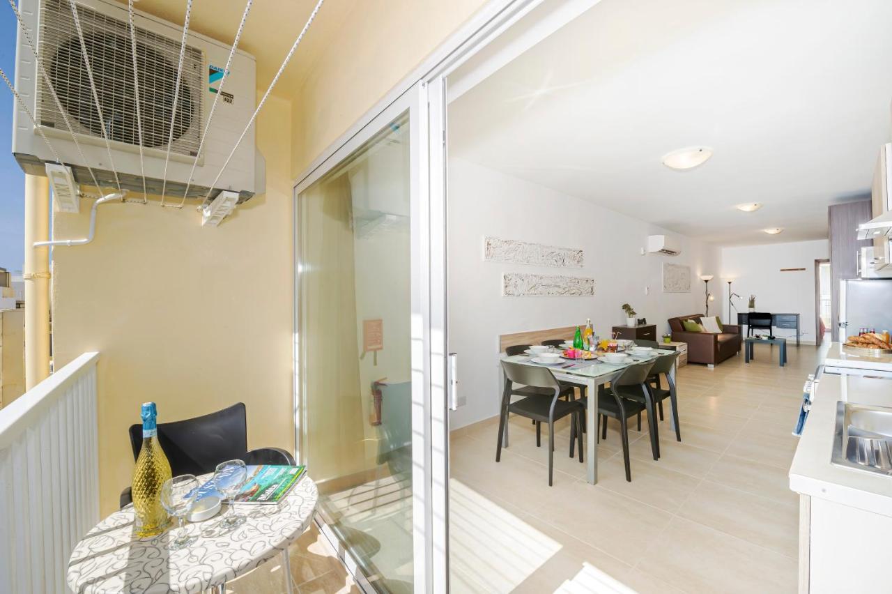 Summer Breeze Comfort Sunny Apartments Close To The Sandy Beaches - By Getawaysmalta 梅利哈 外观 照片
