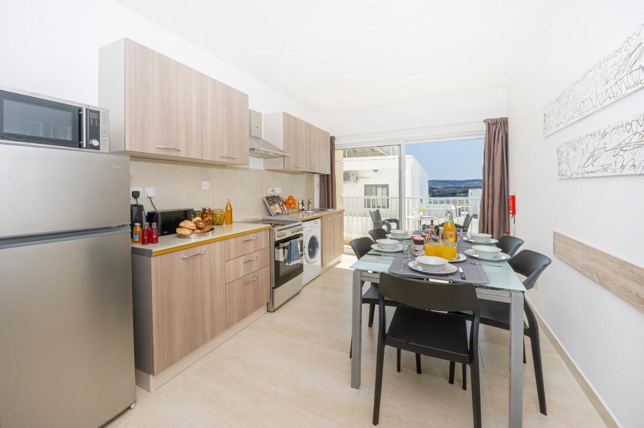 Summer Breeze Comfort Sunny Apartments Close To The Sandy Beaches - By Getawaysmalta 梅利哈 外观 照片